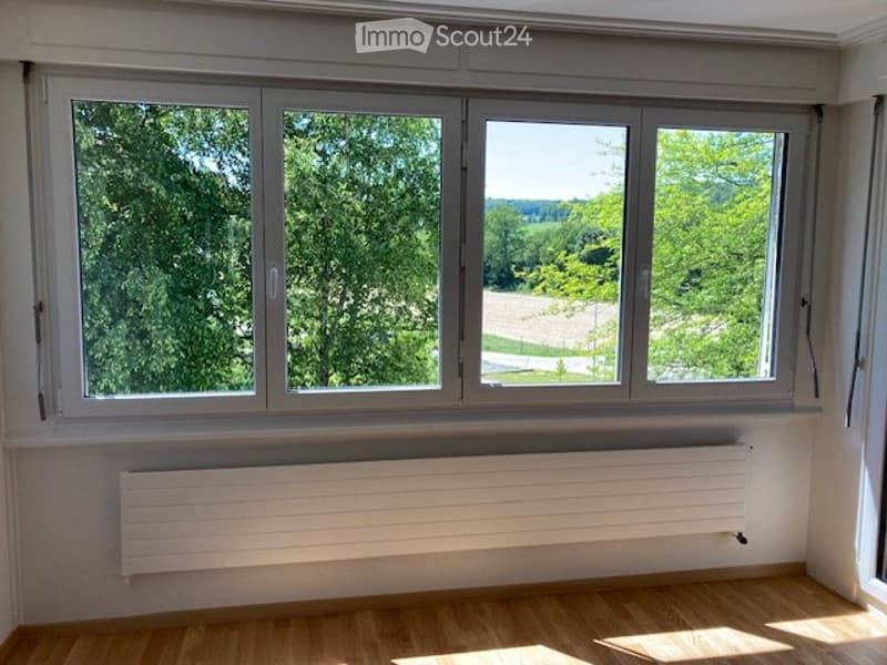 Spacieux appartement de 6,5 pièces avec balcon à Belfaux (1)