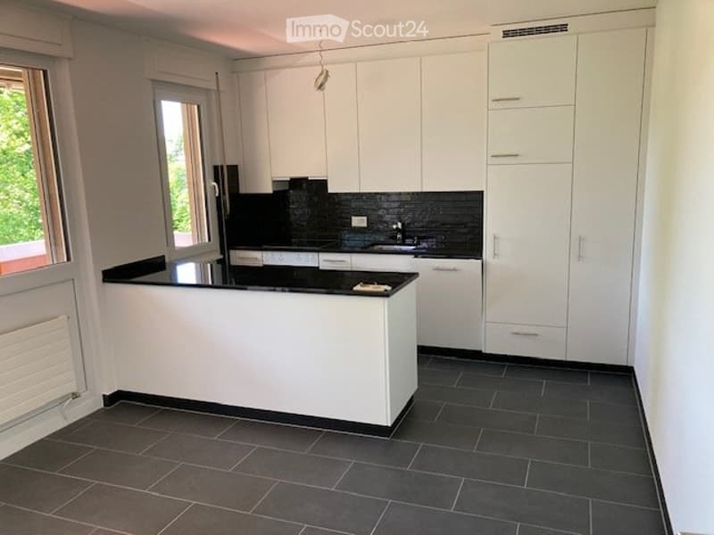 Spacieux appartement de 6,5 pièces avec balcon à Belfaux (4)