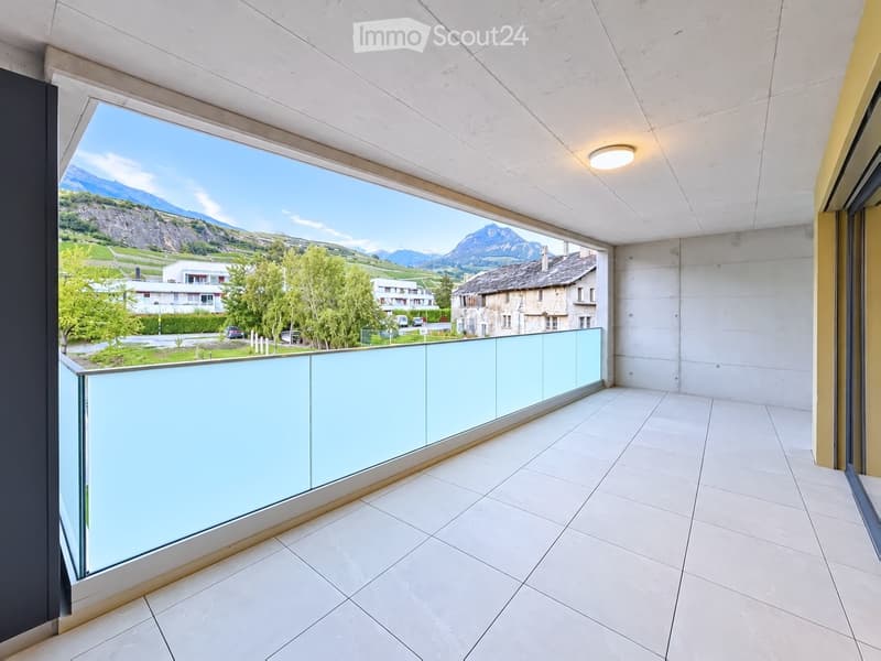 Appartement neuf et lumineux avec grand balcon (5)