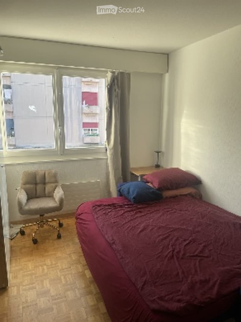 Chambre meublée à louer octobre (Nyon) (1)