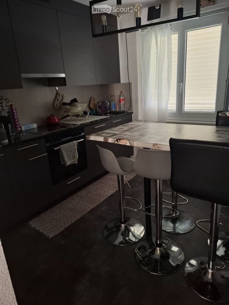 Appartement à Louer à Colombier (4)