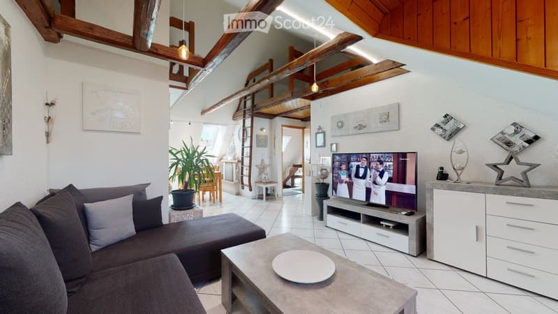 A louer bel appartement mansardé de 3.5 pièces traversant (2)