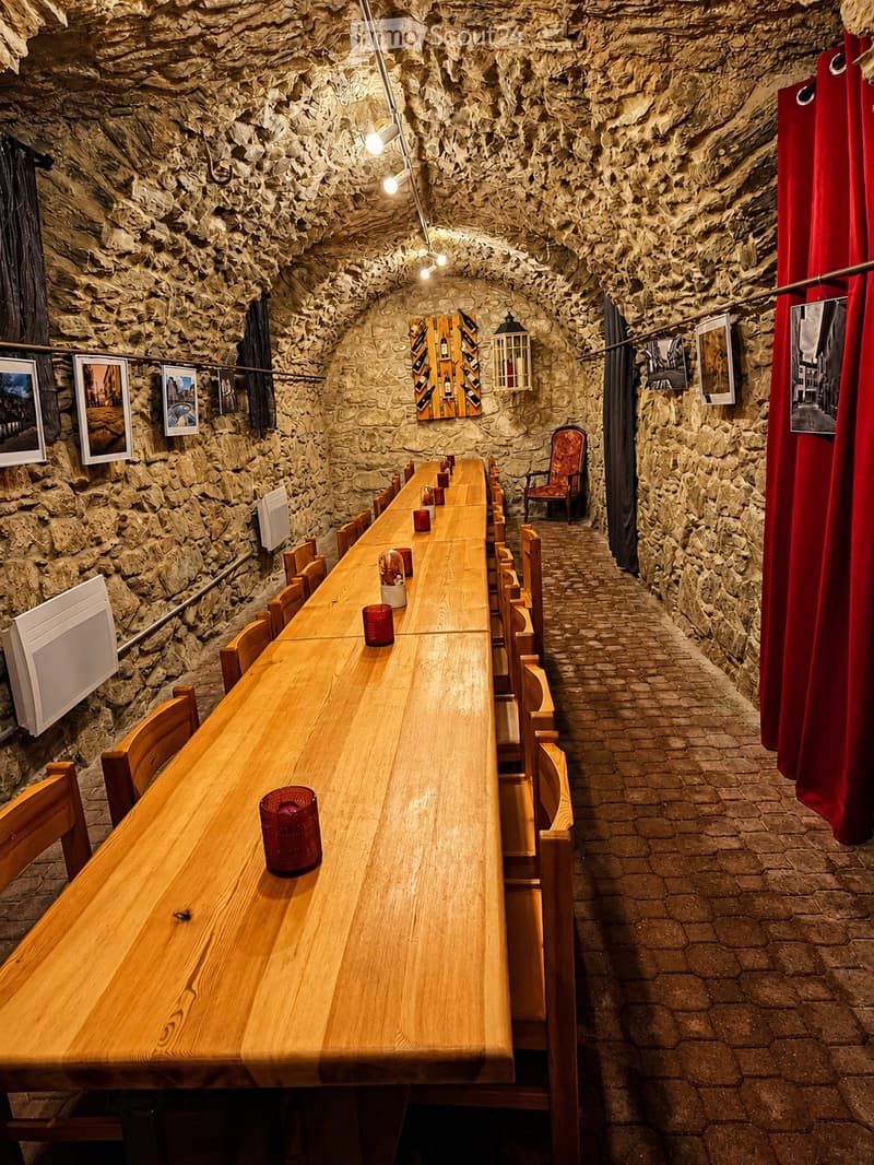 Restaurant à reprendre à Bramois -Caveaux voutés et Terrasse (2)