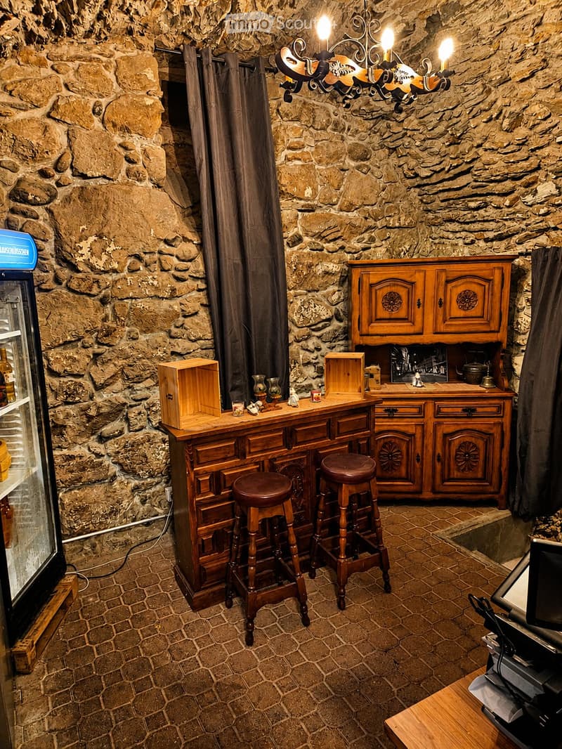 Restaurant à reprendre à Bramois -Caveaux voutés et Terrasse (5)