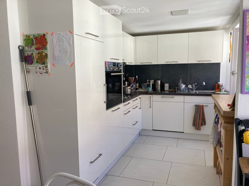 Beau et original; duplex à remettre. (5)
