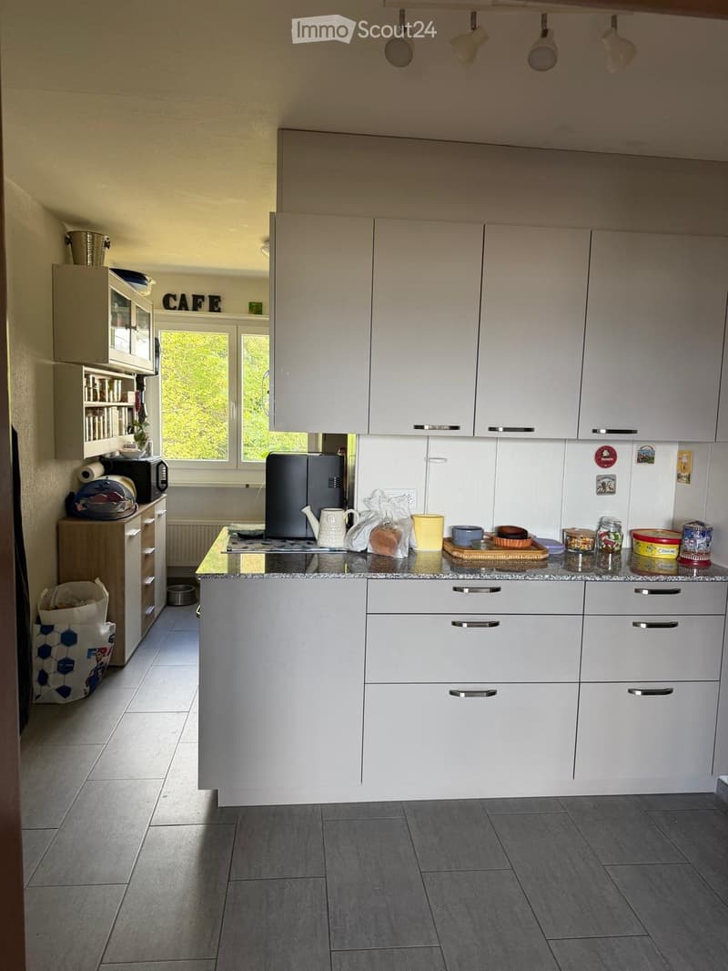 Appartement 4,5 pièces avec balcon et jardin à La Neuveville (3)