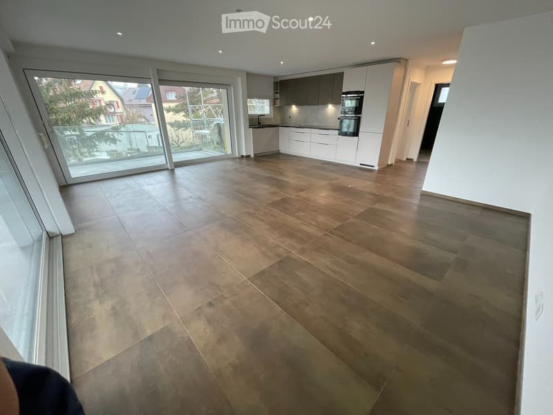 Appartement spacieux, technologie discrète et confort. (5)