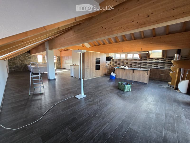 Appartement avec cachet de 215 m2 disponible de suite (1)