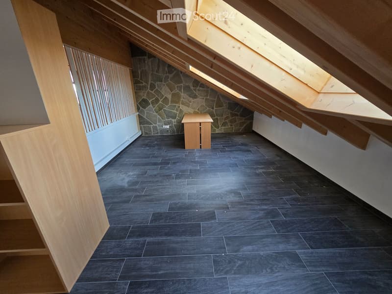 Appartement avec cachet de 215 m2 disponible de suite (4)