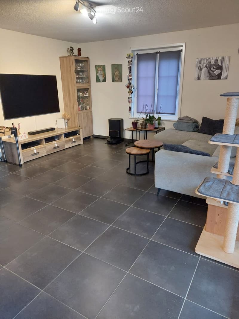 À LOUER  Appartement 4,5 pièces avec grand jardin (3)