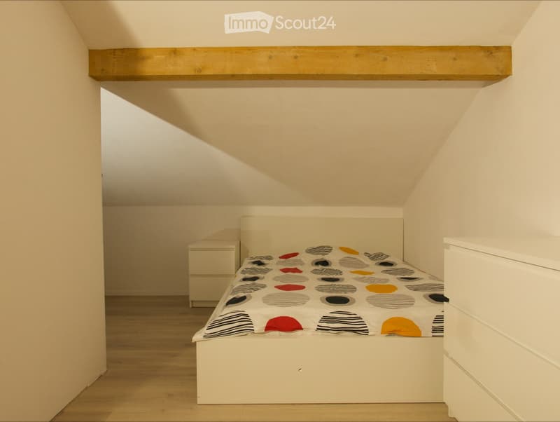 Chambre meublée dans chalet (1)