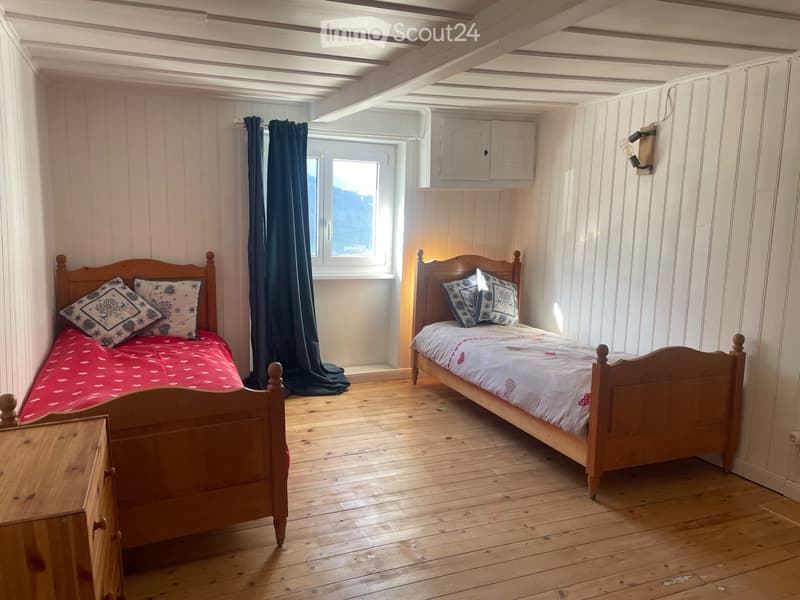 Chalet alpin au charme rustique, situé au cur de Vollèges (1)
