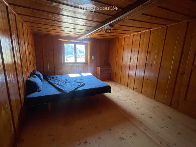 Chalet alpin au charme rustique, situé au cur de Vollèges (2)