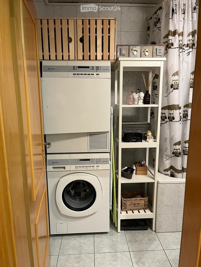 Geräumige & helle 2-Zimmer-Wohnung im Merlischachen (3)