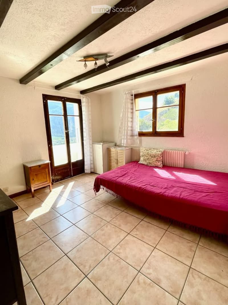 Appartement / condominium de 3 chambres et 1 salle de bain (3)