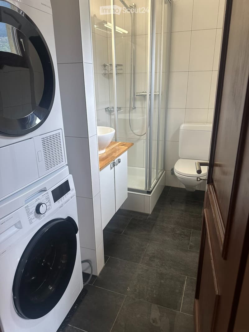 Zu vermieten: Charmante 3 ½ Wohnung an bester Lage in Brig (2)