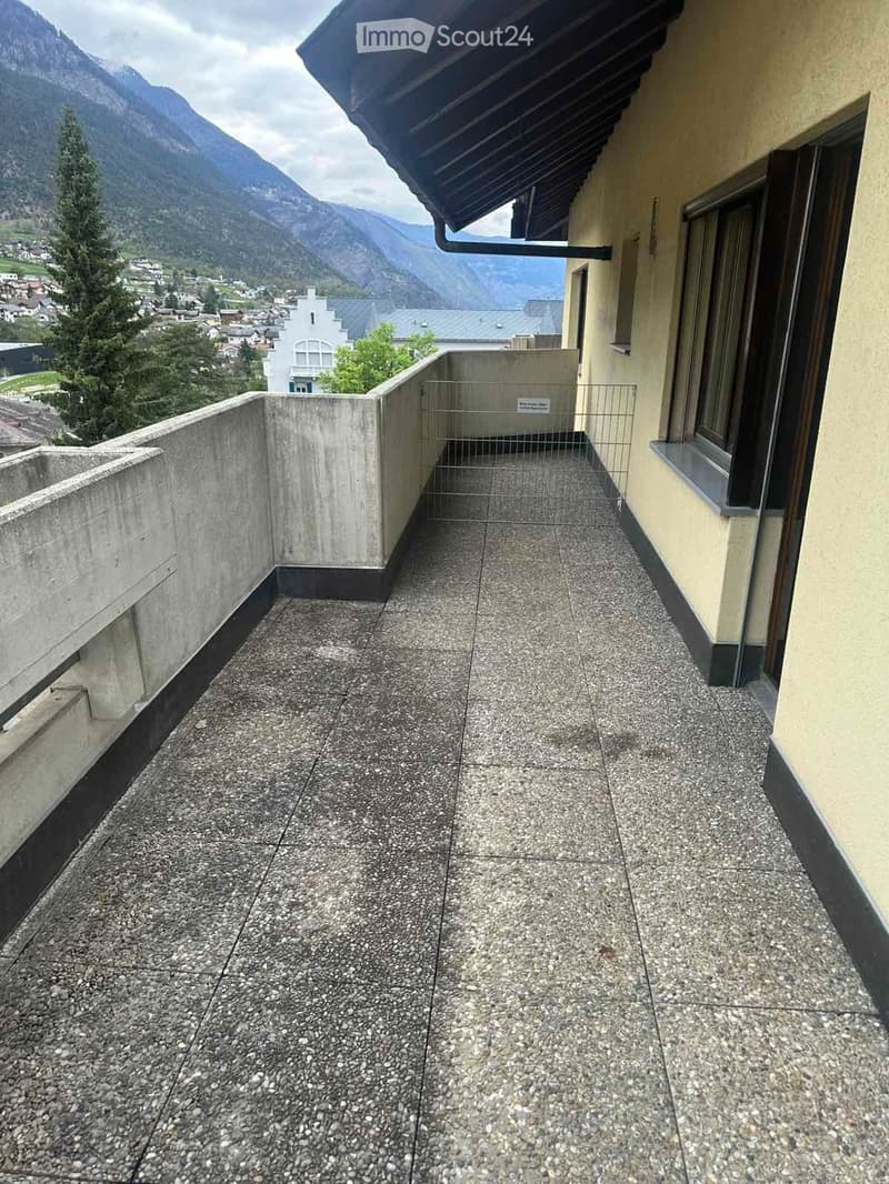 Zu vermieten: Charmante 3 ½ Wohnung an bester Lage in Brig (3)