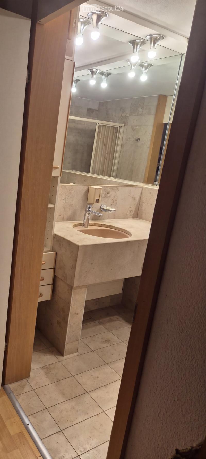 A louer appart 2.5 pièces à Fribourg (4)