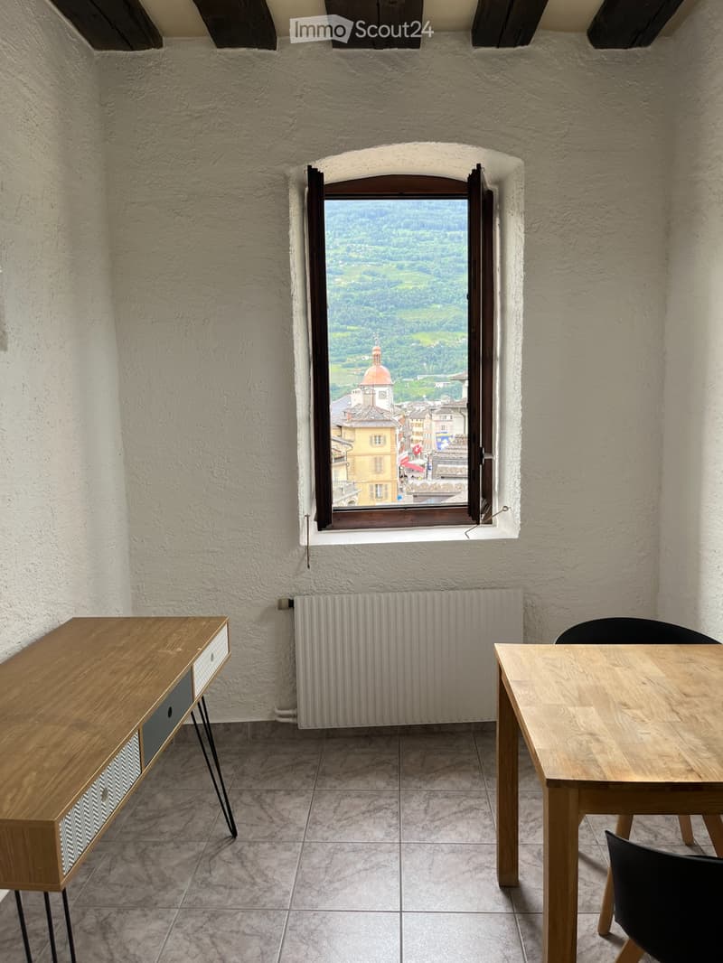 Appartement 1.5 pce au centre ville de Sion, mansardé, (3)