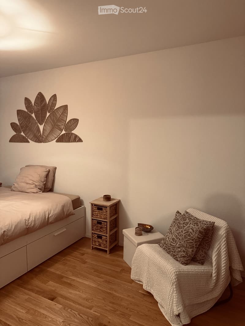 Grande chambre/suite meublée dans duplex de 140m² à Crissier (2)