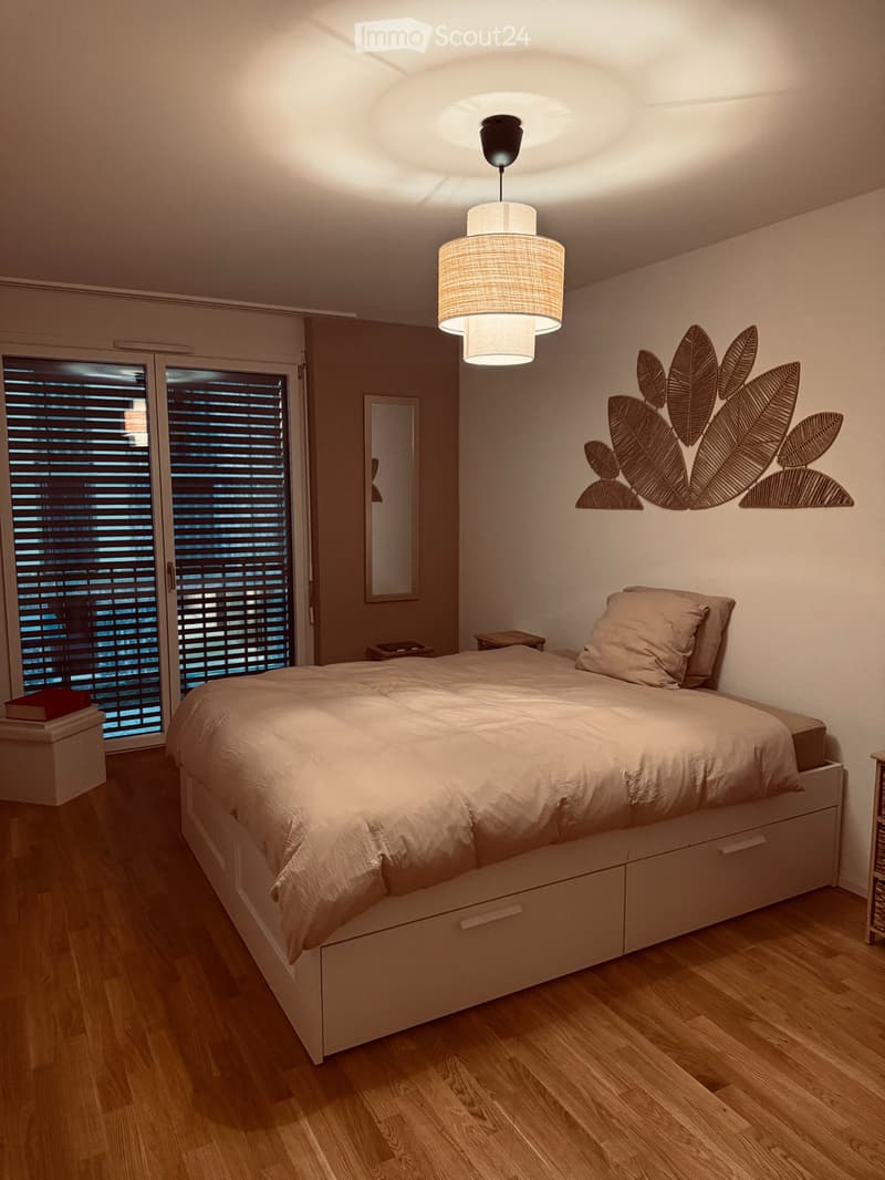 Grande chambre/suite meublée dans duplex de 140m² à Crissier (1)