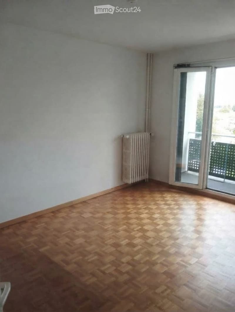 Appartement lumineux de 3.5 pièces avec balcon à Fribourg (1)