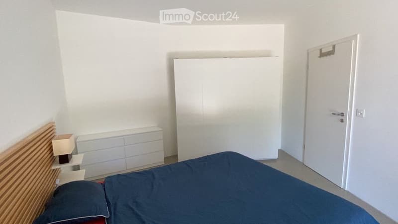 Grande chambre meublée dans un appartement spacieux et calme (5)