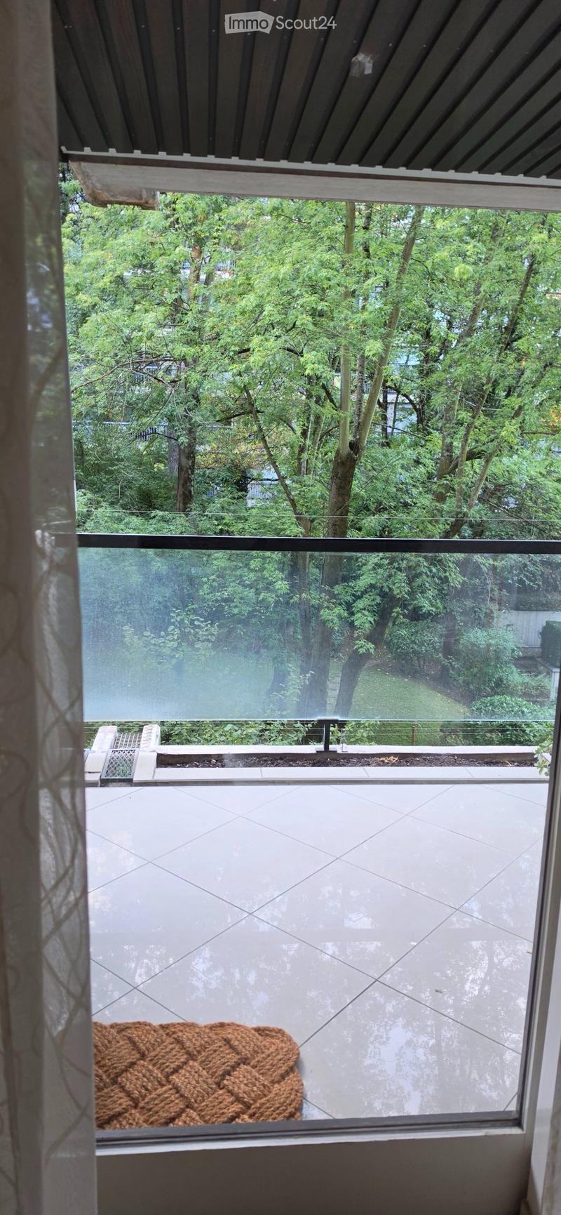 Charmant 2 pièces avec balcon Florissant-Malagnou (2)