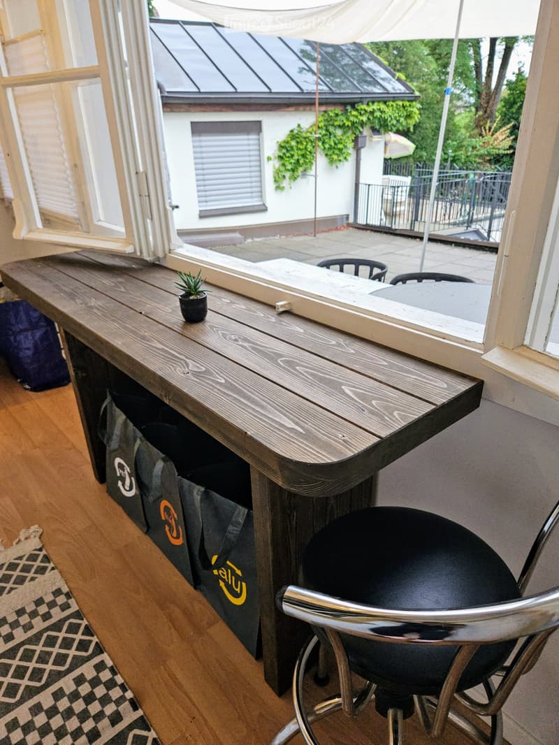 WG Zimmer - in schöner Altbauwohnung mit Terrasse in Erlach (2)