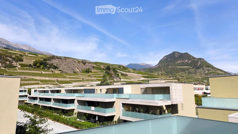 Attique 2.5 pièces | Terrasse | 2 places de parc | Uvrier (1)