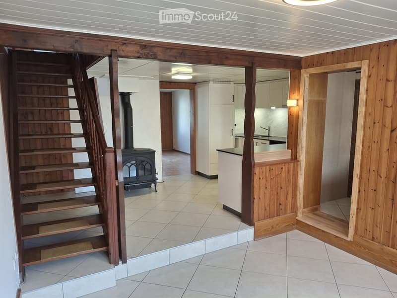 Charmant 4.5 pièces atypique de 95 m² sur 2 étages (2)