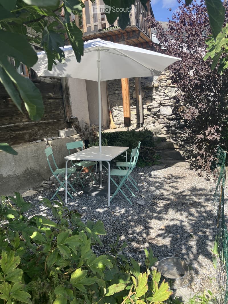Charmante maison à louer à Venthône (1)