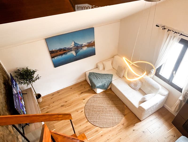 Haut de Maison 2.5P meublé (2)