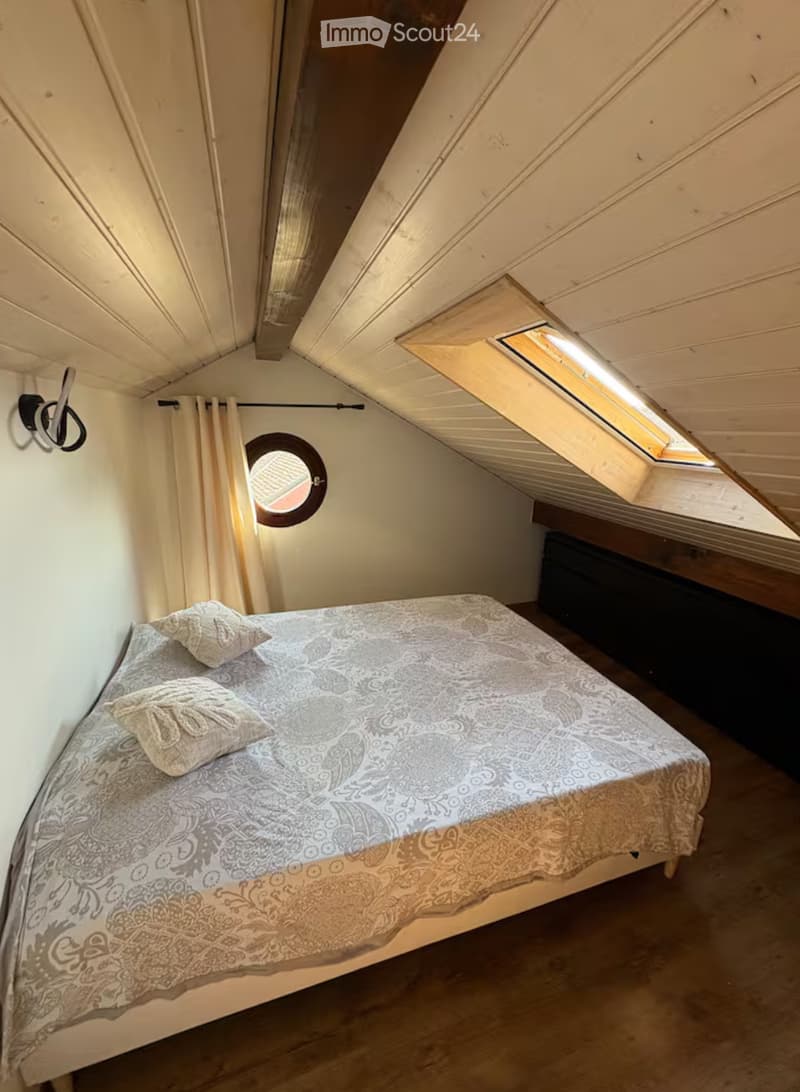 Haut de Maison 2.5P meublé (3)