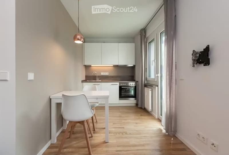 Charmante 2-Zimmer-Wohnung an der Hofstrasse 26 (Zug) (1)