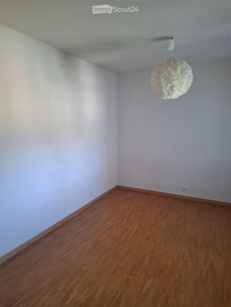 Chambre  spacieuse à louer (2)