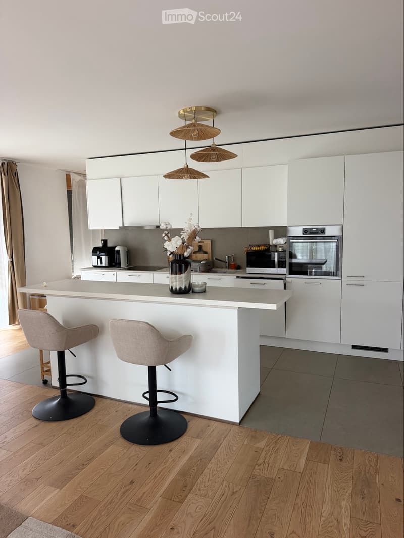 À LOUER  BEL APPARTEMENT 4,5 PIÈCES (2)