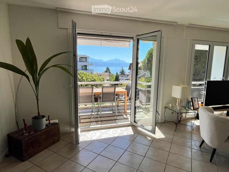 Superbe appartement 4,5 pièces dernier étage vue lac à Pully (1)