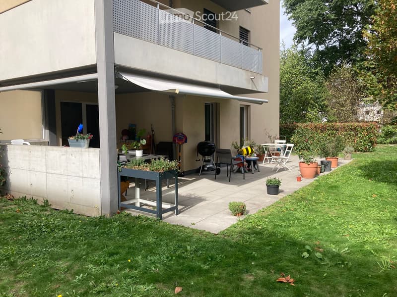 Joli appartement avec magnifique extérieur (1)
