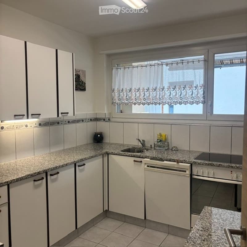 Appartamento 2.5 locali con piscina / Tel. 078 719 49 85 (3)