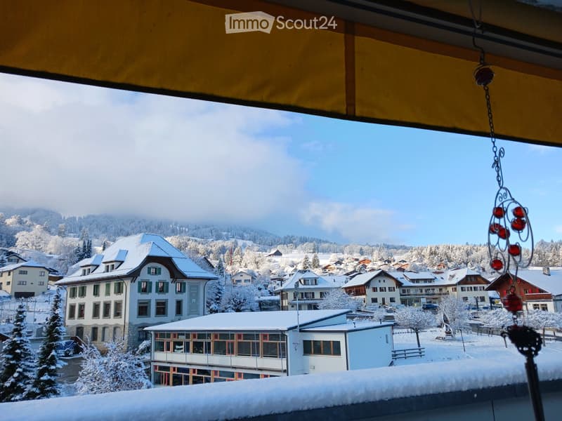 À remettre spacieux 2,5 pièces de 70 m² à Le Pâquier (1)