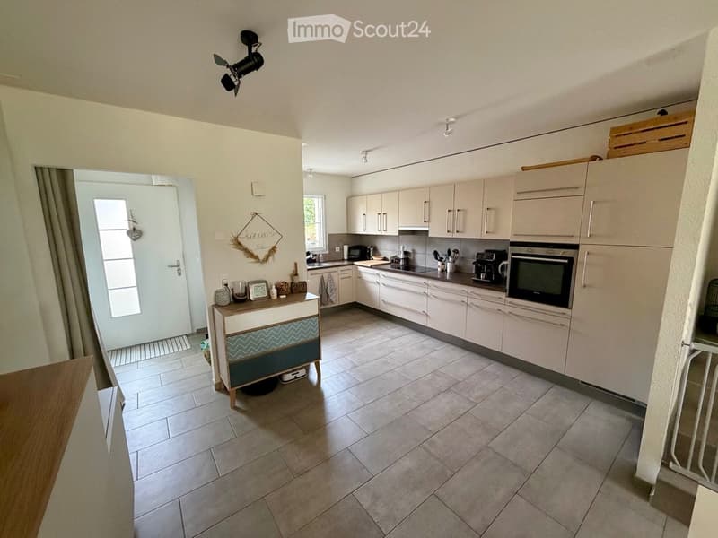 Duplex de 4,5 pièces 125m² avec terrasse de 30 m² à Cronay (2)