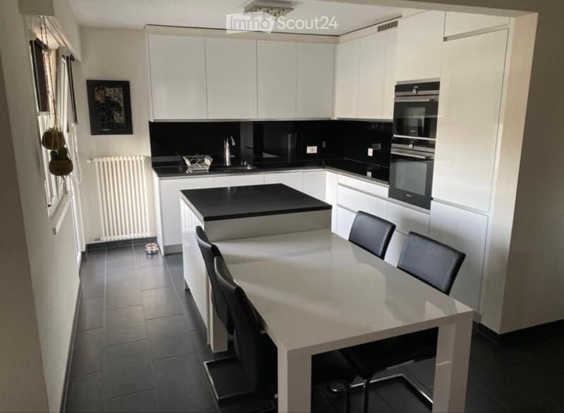 Spacieux appartement de 4,5 pièces à Lausanne (1)