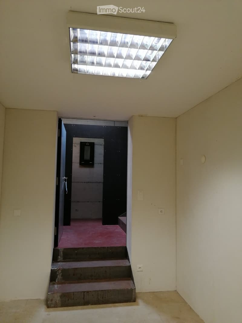 Comano, affitto locali da condividere in 2 (4)