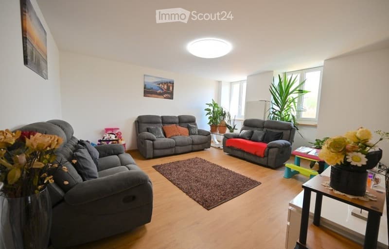 Duplex de 5.5 pièces avec terrasse, jardin et double garage (5)