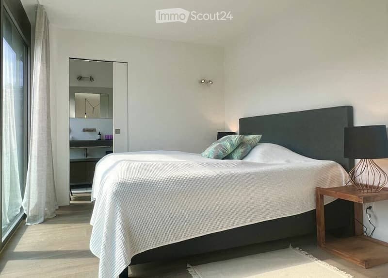 Wunderschöne 3,5-Zimmer-Wohnung 150 m² in Brig-Glis (2)