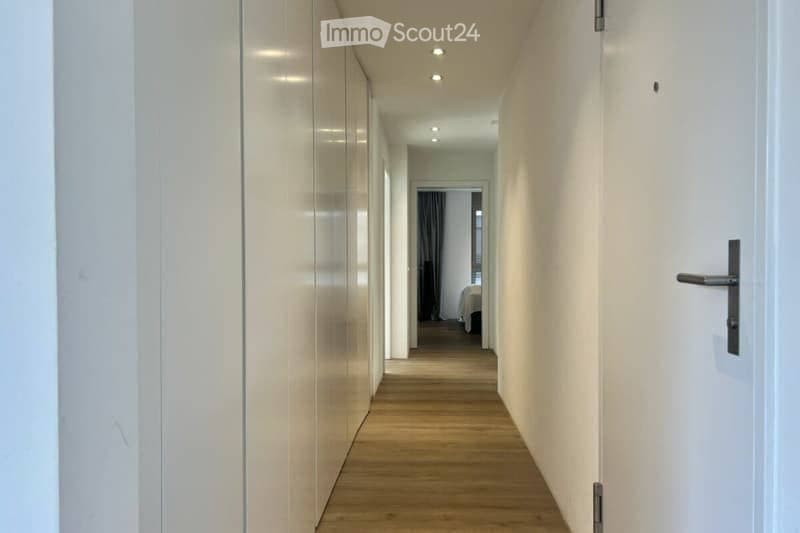 Wunderschöne 3,5-Zimmer-Wohnung 150 m² in Brig-Glis (1)