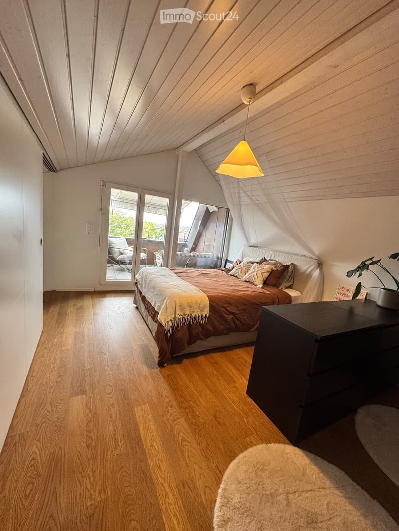 Jolie app. en duplex au centre d'Echallens avec balcon (3)