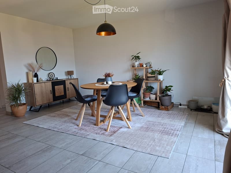 Magnifique appartement lumineux de 3.5 pièces à Erde (1)