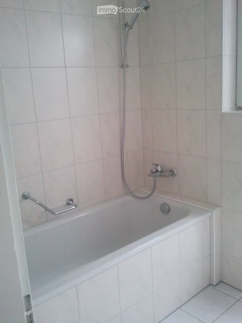 4-Zimmer-Wohnung im Dachgeschoss, Nachmieter gesucht (2)